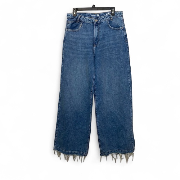 Forever 21 Recover Baggy Frayed Hem Medium Wash Blue Women's Jeans Size 29” - Picture 1 of 14